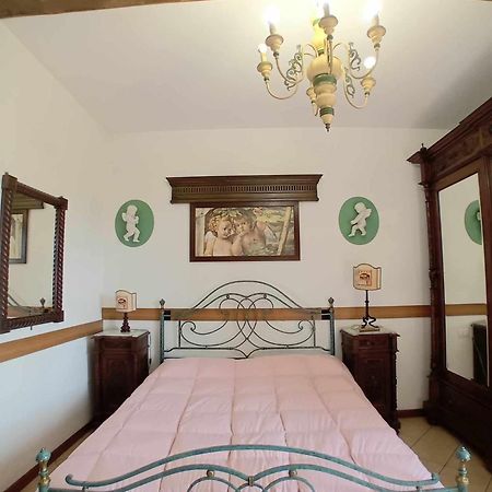 Casa Serafina Trilocale Con Arredi D'Arte E Parcheggio Privato Orvieto Kültér fotó