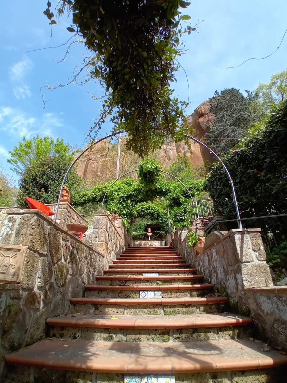 Casa Serafina Trilocale Con Arredi D'Arte E Parcheggio Privato Orvieto Kültér fotó
