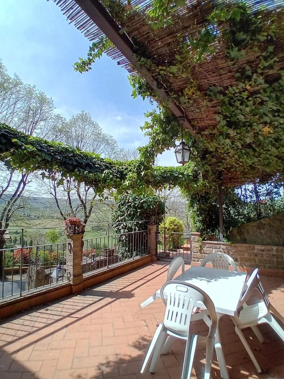 Casa Serafina Trilocale Con Arredi D'Arte E Parcheggio Privato Orvieto Kültér fotó