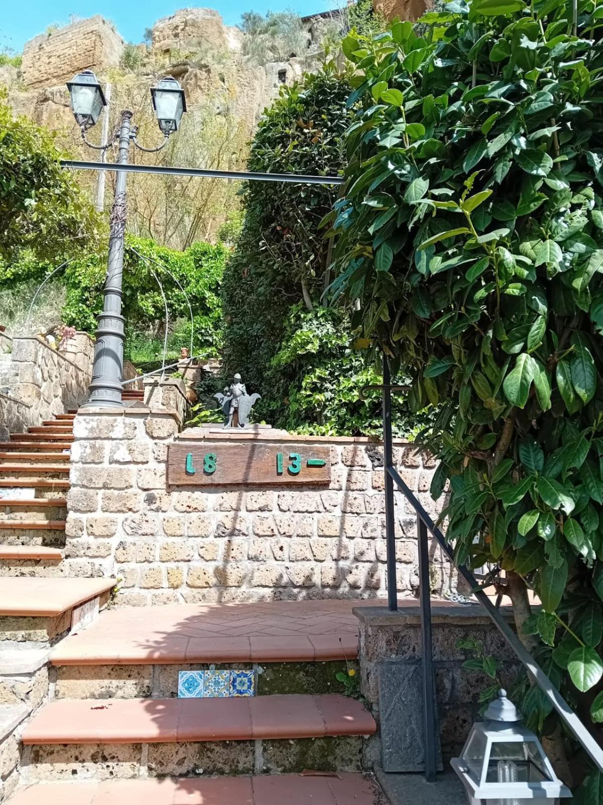 Casa Serafina Trilocale Con Arredi D'Arte E Parcheggio Privato Orvieto Kültér fotó